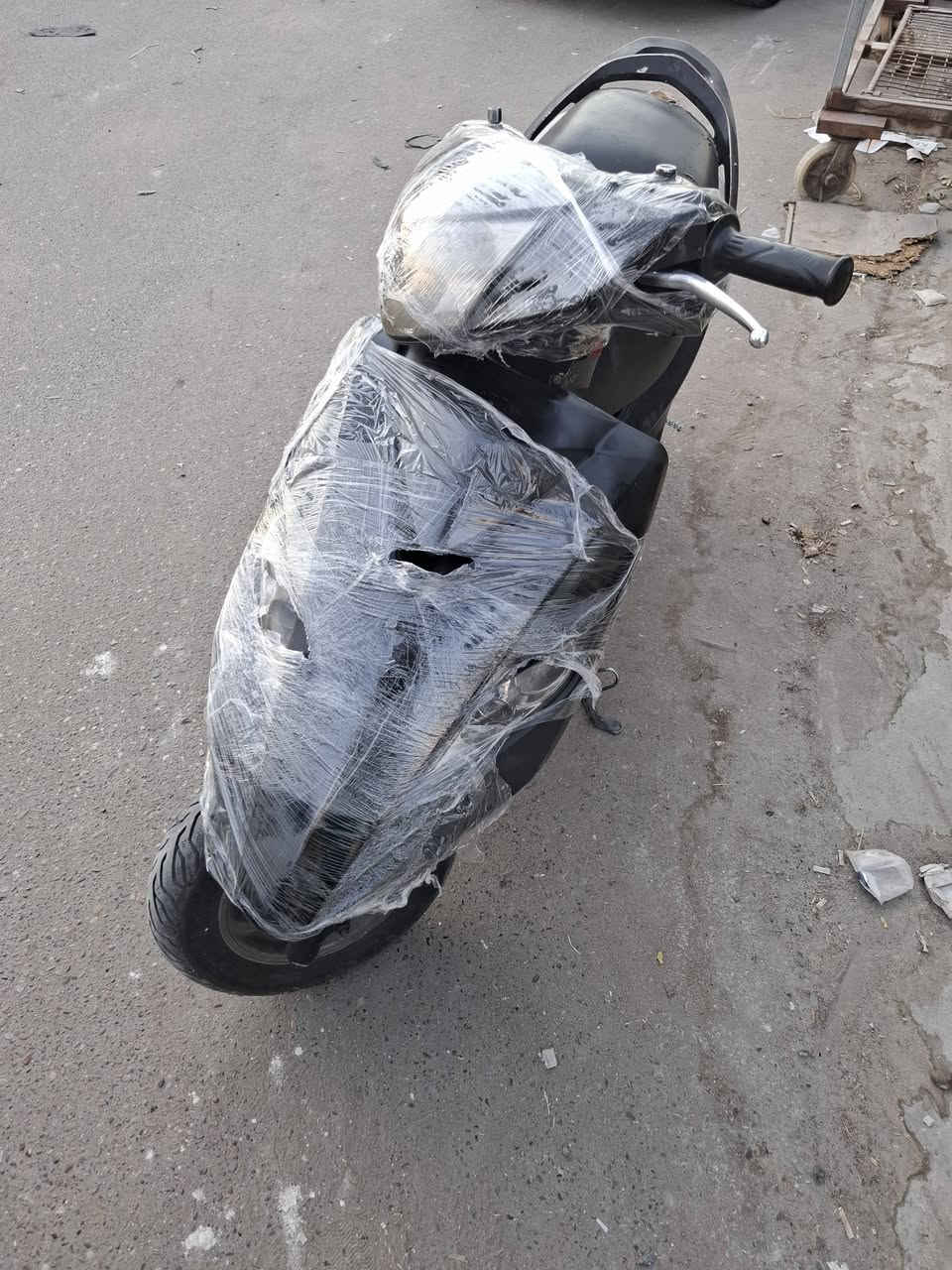 السلام عليكم دراجه ثعلب شغاله بيهة نواقص بسيطه ٢٠٠ وبيهة مجال قليل عنواني الحريه ***********
