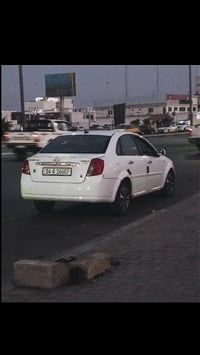 أوبترا للبيع موديل 2011 و هذا رقم 07767491053 تواصلو على رقم