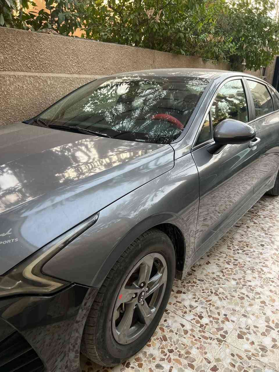 K 5 
موديل 2021 كي 5
وارد امريكي 
بدون ارباك 
بيه مكانات صبغ ابيع حزام 
رقم بغداد معوقين 
السعر 115
مكاني بغداد الزعفرانيه 
***********
***********
