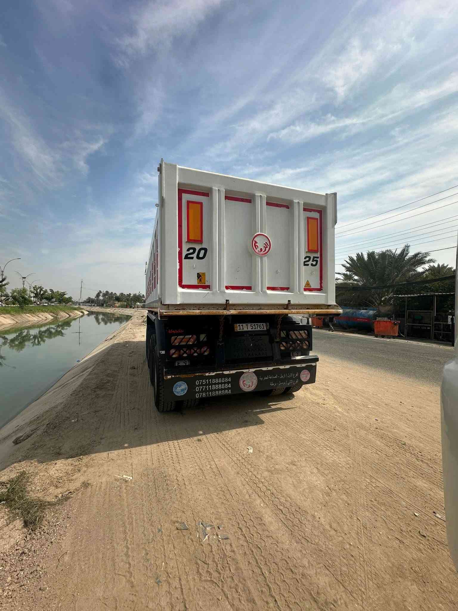 السلام عليكم لبيع عربانه قلاب أربع محاور موديل 2025 
الاستفسار على الرقم 
***********

نص مكتوب في الصور:
- 1 2