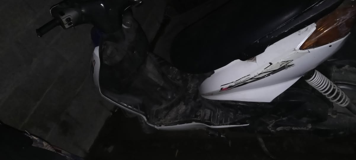دراجه سكنس مكان بغداد للبيع اوزاي بس كابريتر دراجه تخربط سلف وندر كله شغال هذا رقم الهاتف ***********

