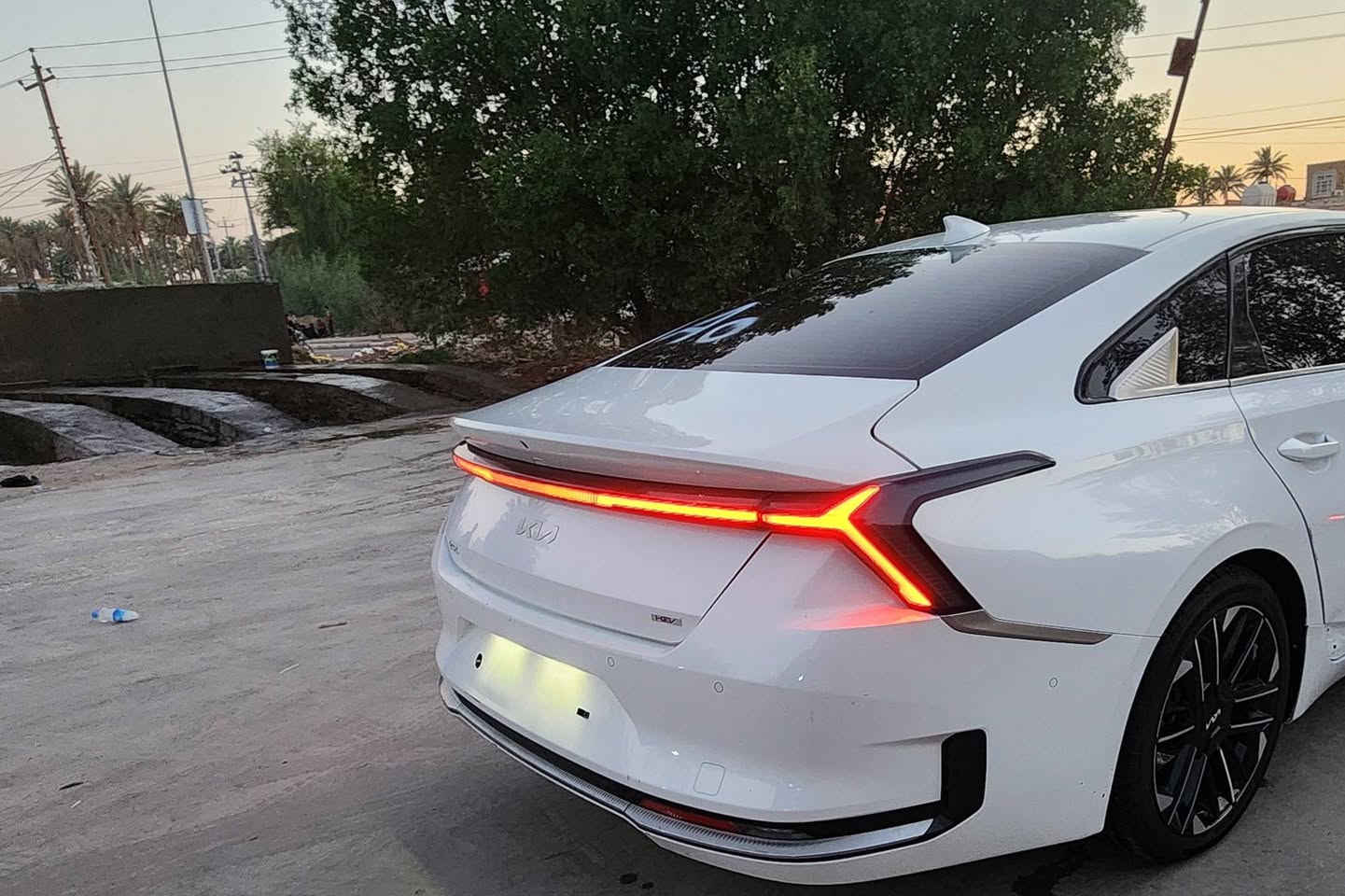 من رخصة الادمن موديل ٢٥ ٢٦ كي ٨ اعلى مواصفات بنزين هايبرد مرقم تحويل مباشر السعر ١٩٠ قفل للاتصال ***********

