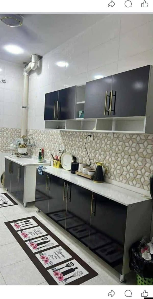 كاونترات جديدة درجه اولى   تتوفر الوان mdf تركي
قياس مترين وسنك متر وربع مرمر 3قطع 
السعر350الف 
توصيل مجاني للحجز خاص واتساب***********
