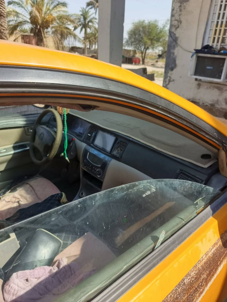 جيلي موبل موديل ١٢ رقم بغداد صدامي السياره بيها نواقص ابيع هل موجود ٢٠ وبيها مجال ***********
