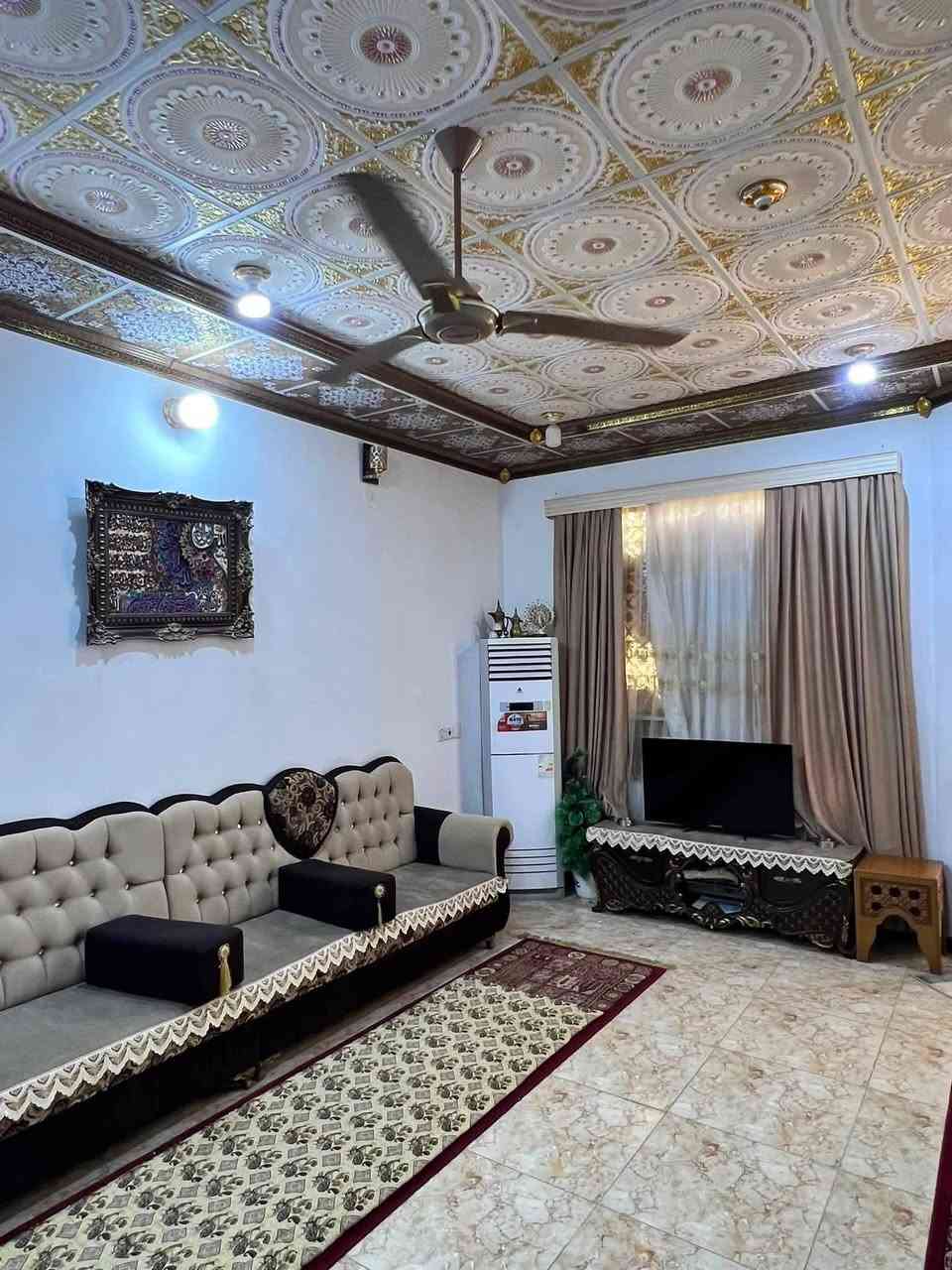 ارسل رقم 1 يجيك السعر

بيت للبيع السعر كلش مناسب

دوانم المعمل

المساحه 180

طابقين يتكون من 4غرف نوم

شارع تبليط كلش مرتب

طابق الثاني زيرو مامستخدم

للأستفسار مراسله الصفحه

اتصال + واتساب
احمد للعقار 

***********

عنوان المكتب 
مجاور سبلاش
