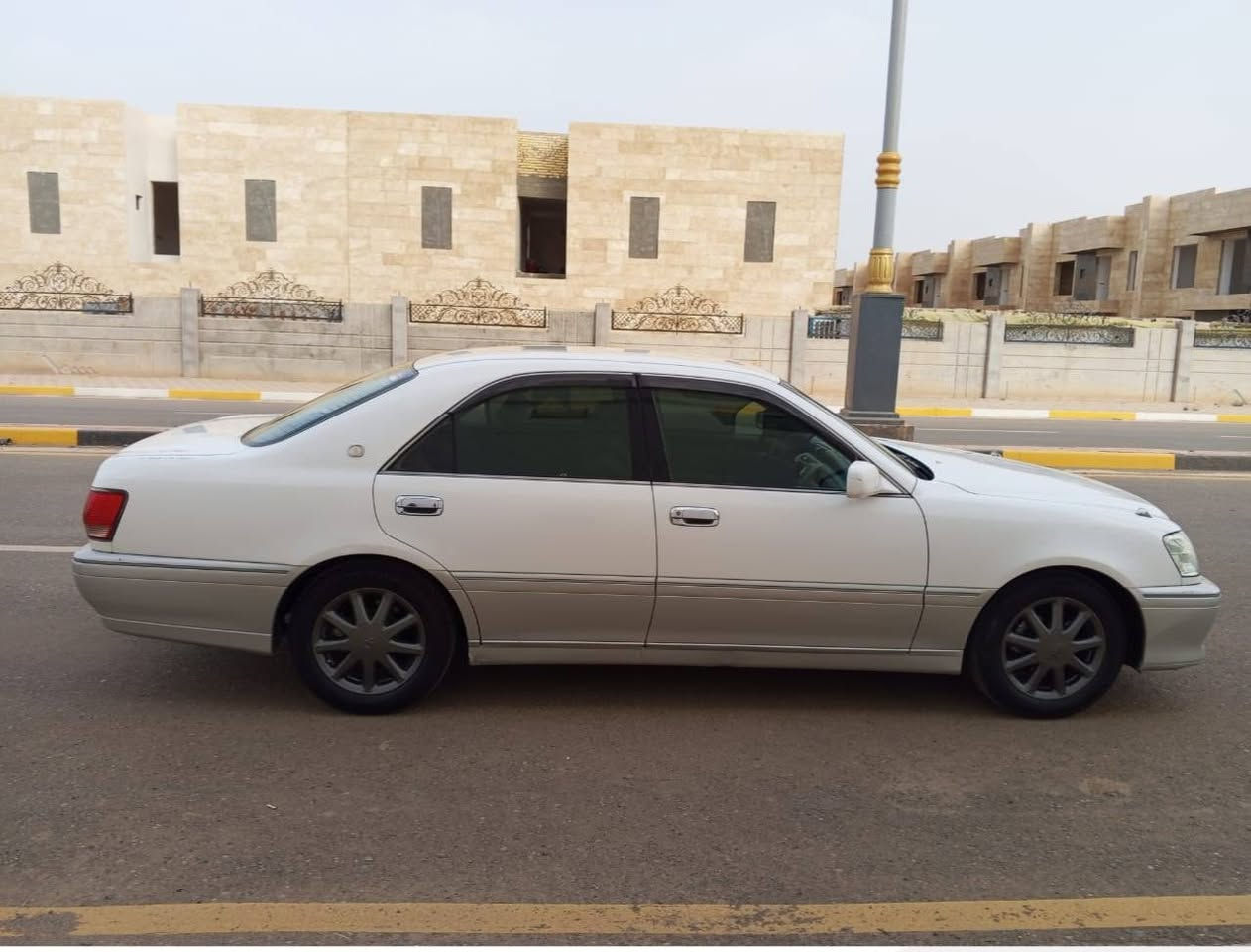 ياالله سلام عليكم جنون ملكه البيع دكمتين  مديل 2002سياره رقم بصره النكليزي بسمي سياره مكفوله كفاله عامه من ضربه وكافه الصوليات سياره جاهزه عله اخير حبايه  مكاني بصره سفوان توصل ***********
