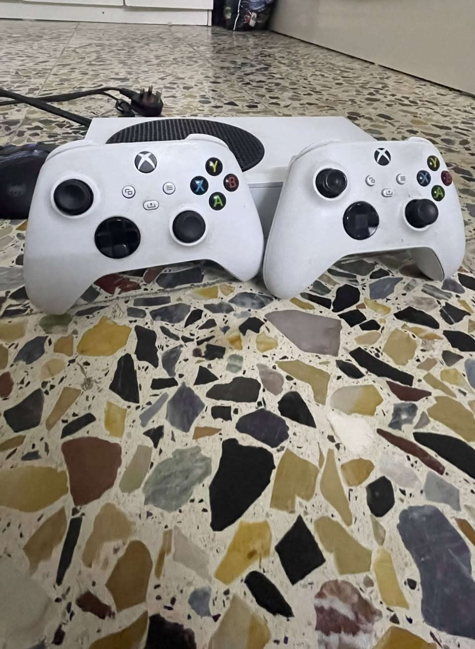اكس بوكس سيريس اس • جوستك ٢ • نظيف ٩٠٪