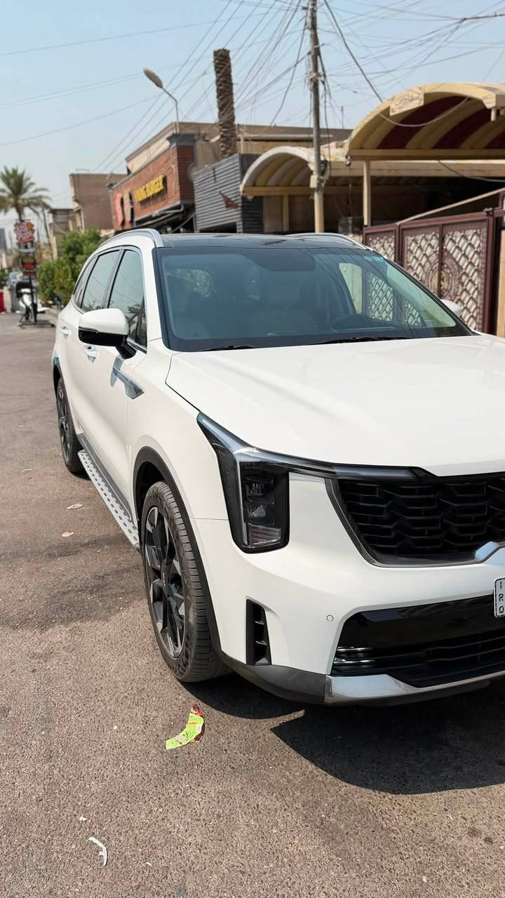كيا سورنتو 2026 محرك 6 سلندر
بانوراما❗️دوسات❗️دبل كامره

المواصفات العامة:
🚗 الموديل: 2026 خليجي  
🔧 المحرك: 3.5 لتر – 6 سلندر  
📉 العداد:  4 الف زيروو  
🚗 سياره كفاله عامه بدون زلغ 
🛡️ الضمان: 5 سنوات أو 100,000 كم  
🔧 صيانة مجانية سنة أو 10,000 كم  
📍 الأرقام: بغداد 

💎 المواصفات:
✨ بصمة تشغيل
✨ تشغيل عن بُعد + نظام ترحيب
✨ عداد ديجيتال متغير
✨ دوسات 
✨ مقاعد لون ابيض مخمل
✨ مقاعد أمامية كهربائية
✨ صندوق كهرباء
✨ سستم إيرباك 2
❄️ 7 مقاعد مع تبريد 3 مناطق
✨ صندوق خلفي كهربائي
✨ شاشة كبيرة + GPS
✨ شحن لاسلكي
✨ سايد بريك إلكتروني + Auto Hold
✨ إنارة LED أمامية وخلفية
✨ حساسات أمامية وخلفية عدد 12
✨ ويل كب حجم 20  

اي استفسار ***********

العنوان بغداد
