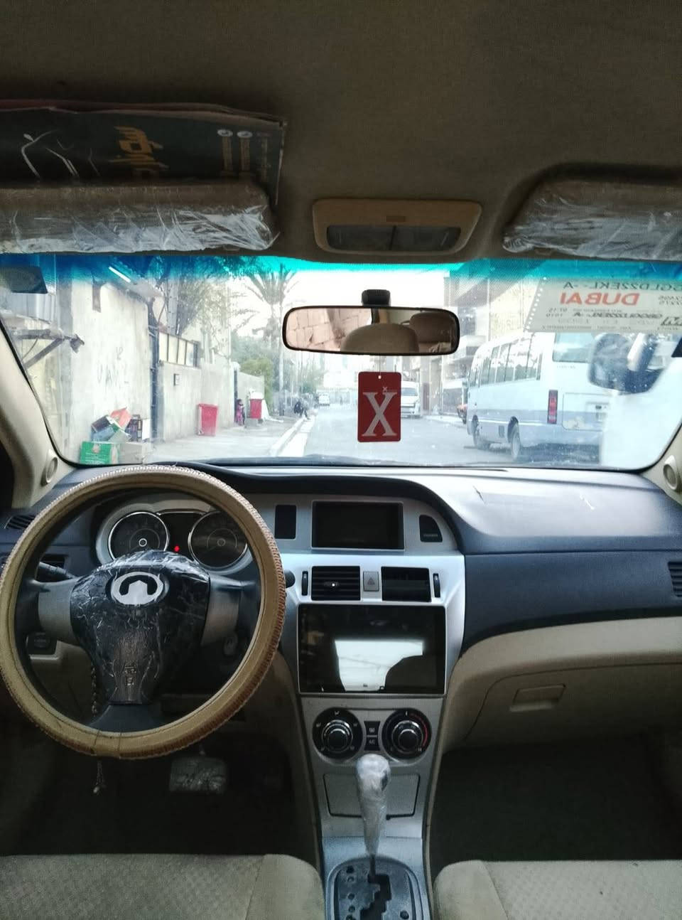 سلام عليكم فولكس موديل ١٢ سياره جاهزه رقم بغداد انكليزي كير اوتو صدر جديد مكنيه وكير جد تخم تاير جديد منضومه بانزين جديده ادمه كامله باتري جديد سعر ٤٨وبيهه مجال عنوان بغداد حي الجهاد *********** سياره جاهزه منضومه تبريد جديدة
