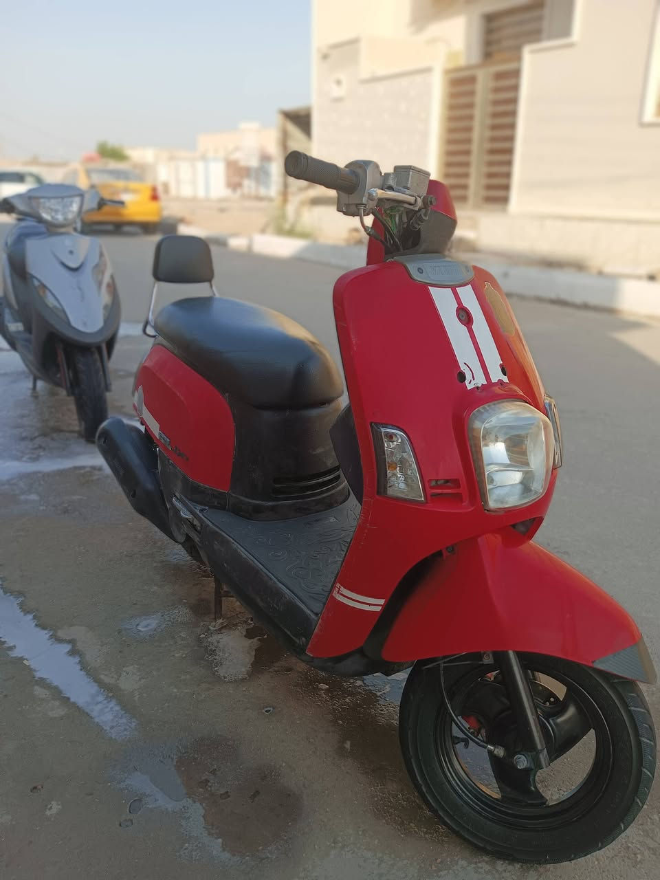 دراجات ماكس عدله أو بوليس كابريتر للبيع اثنيهن كفالة عامه صالهن شهرين من طالعات من الرمبه السعر عل تصال ***********بس اتصال او واتساب
