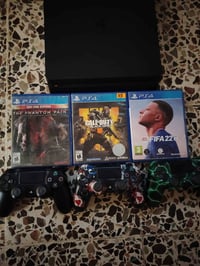الجهاز: PS4 Slim (مستعمل نظيف جداً) الحالة: مامفتوح نهائياً (لصقة الشر...