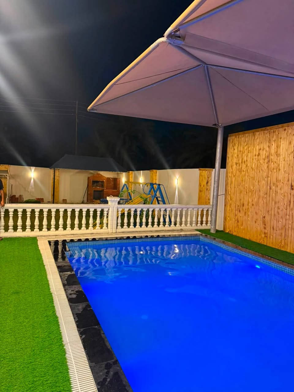 🌴 مزرعة مادو للإيجار 🏡
✨ يومك غير.. ومكانك أحلى! ✨

🏊‍♂️ أجواء راقية ومسبح
🌿 مكان مثالي للعوائل والأصدقاء
📅 متوفرة جميع الأيام

☀️ الإيجار النهاري: 200 ألف
🌙 الإيجار الليلي: 250 ألف

📍 بغداد – البوعيثة / الدورة
📲 للحجز والاستفسار: ***********

🔥 احجز موعدك هسه وخلي الونسة علينا

