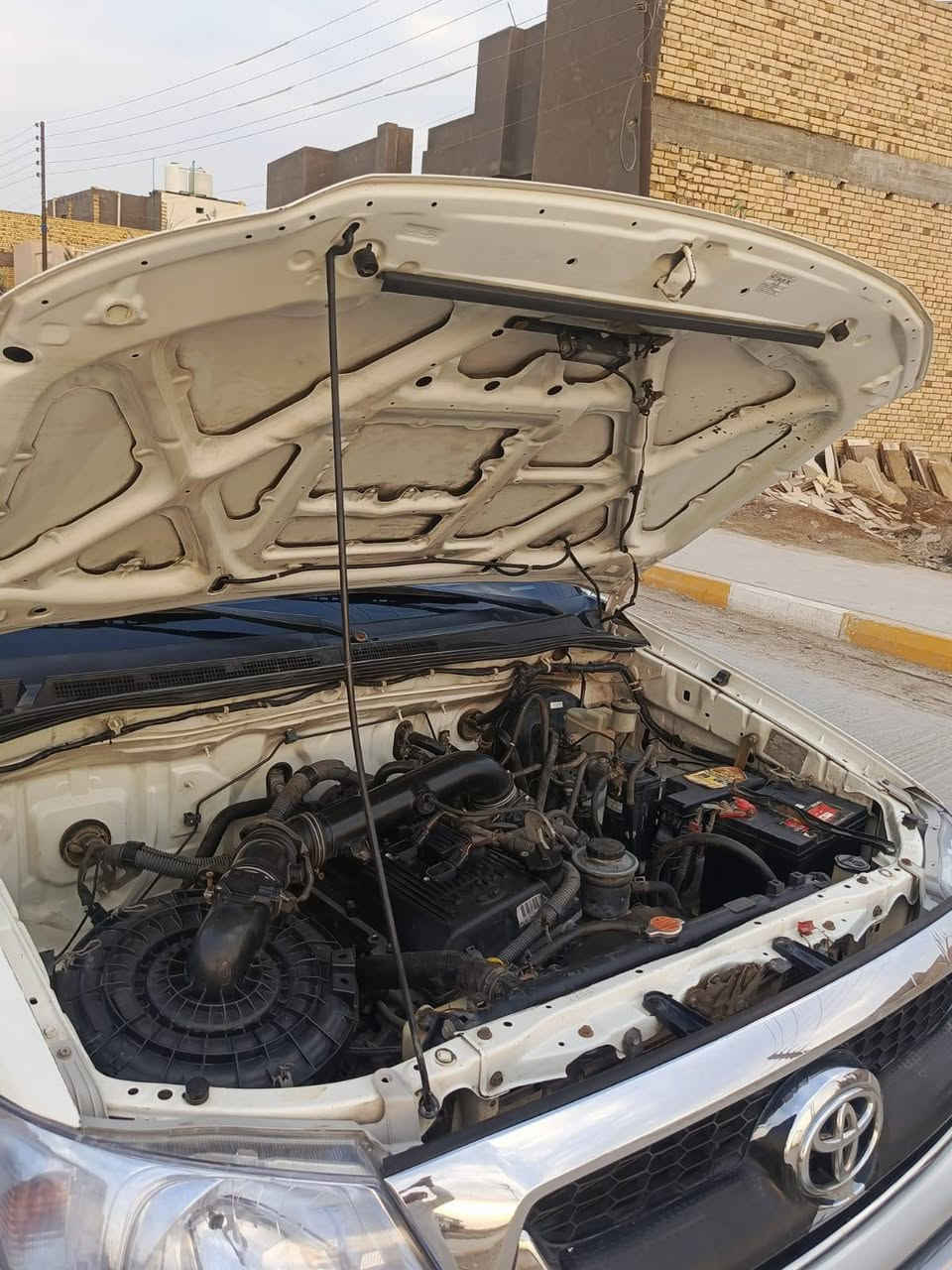 سلام عليكم
للبيع فلاونزه 2009 كويتي شاصي 19 

رقم نجف سنويه جديده 

حداده وطخم تايرات جدد تبريد ثلج 

كير ومحرك وشاصي كفاله 

***********
