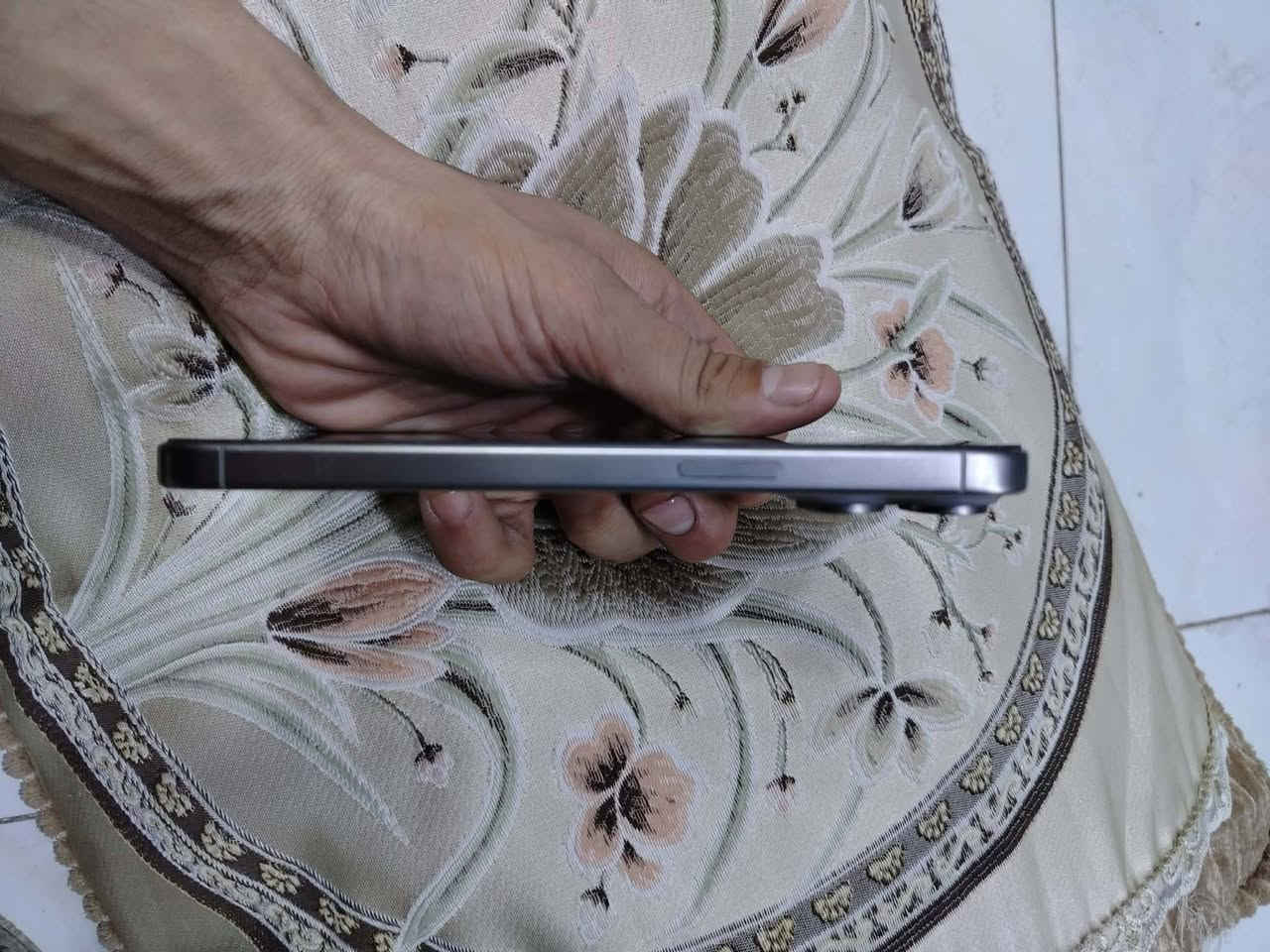 ايفون ١٥ برو ماكس
بطاريه ٨٦
نضافه فول ماداخل صيانه ولامصلح 
مليون وبي مجال 
ناصريه الشطره ***********

