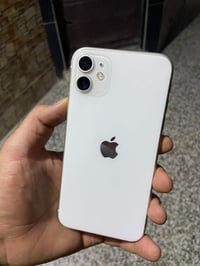 آيفون ١١ • ذاكرة ٦٤ • بطارية ٧٦٪
