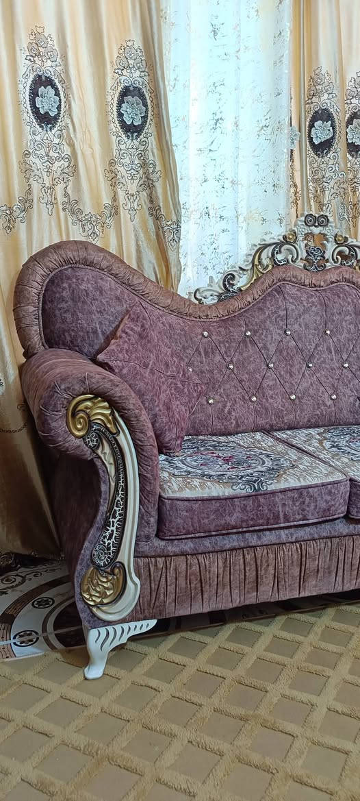تخم تركي 10مقاعد نضيف اي ضرر مابي المقعد بلوك وكوشات مكان بغداد  400 الف التواصل خاص او ***********
