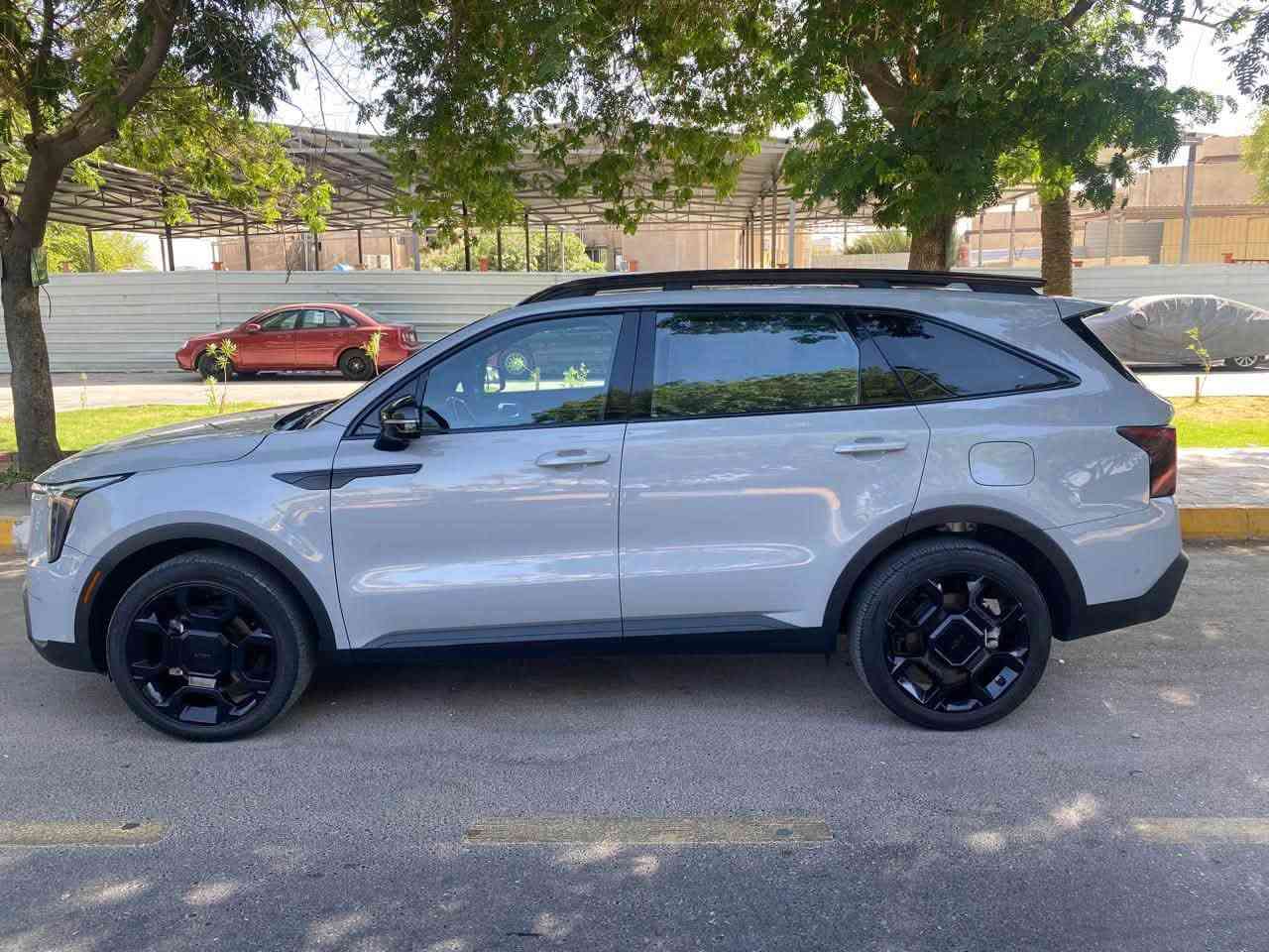 KIA SORENTO VIP X LINE SX PRSTEG 
موديل 2025
مكينه 2500 توربو
بلاك ادشن 
دفع رباعي او ثناتي 
بانوراما 
سياحي ٦ راكب 
٦ حساسات اماميه 
٦ حساسات خلفيه 
٥ رادارات اماميه 
قياده ذاتيه  
تحديد مسار
تخشيب طبيعي 
توقف ذاتي امامي خلفي 
كشنات جلد 
تدفئه تبريد كشنات امامي خلفي 
سقف كنتاره 
شاشه متصله 
٦ كامرات 
بالاضافه المرايه الوسطيه شاشه وكامره
٥ وضعيات قياده 
شاشة تبريد 
خزن ميموري كشنات 
تبريد خلفي 
اضائه امامي خلفي LED اضائه لمس 
مثبت سرعه 
تصحيح مسار 
شحن لاسلكي 
قلاب كشنات كهربائي 
رادارات جاانبي 
منبه استطدام
من تطي اشاره تبين الك الصفحه بالشاشه وتو هولد 
هندبريك بصمه 
A طفاء بالزدحام ومن دوس بانزين تشتغل وتمشي 
مثبة سرعه بالنحدارات
P تطفي وتشغل حساسات
تدفئة ستيرن 
ترحيب عن القتراب 
مرري شفط تفتح ويه الترحيب 
ماشيه 19 الف كيلو
بردات جانبيه 
حادثه تبديل بنيد فقط ومصبوغ وبارد بالجاملغ والباقي كله مكفول لغد شاصي وغيره
لغد و شاصي كفاله 
السياره كلش جديده ونظيفه بعده تراي
سعر 29.000 $  وبيها مجال
رقم الهاتف ***********
السياره جديده ما يعجبك السعر او التفاصيل اعبر المنشور لا ادوخ راسك بلا تعليقات سلبيه
صور الحادث وي المنشور

