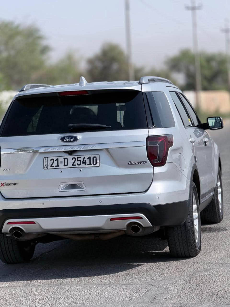 محرك V6 سعة 3.5 لتر
* ناقل حركة أوتوماتيك 6 سرعات
* دفع رباعي
* 7 ركاب
* شاشة كبيرة
* كاميرا خلفية
* حساسات خلفية
* تحكم بالمقود
* مثبت سرعة
* تكييف أمامي وخلفي
* مقاعد كهربائية
* ستيرن كهربائي
* جنوط ألمنيوم
*ووسائد هوائية

السلام عليكم
فورد اكسبلورر للبيع 2016 وارد كندي ضربتها جاملغ امامي ومقدمة البنيد 20 سم فقط ضربه كلش بسيطة السيارة نظيفة
وما متعوبه
للاستفسار / ***********
***********
