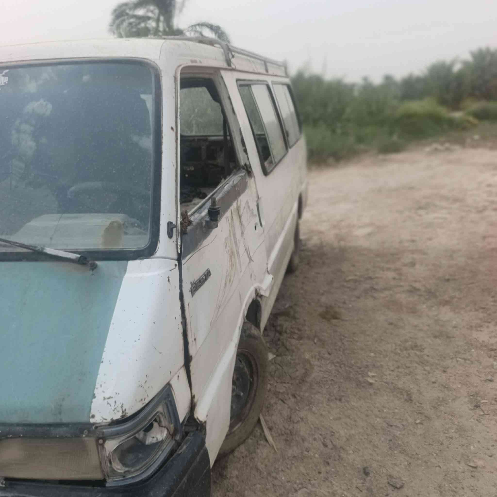 سلام عليكم
كيه موديل 95رقم بغداد الماني مكينه وكير واكسل كفاله بدون تحويل 
السعر 14وبيه مجال 
مكان بابل شوملي 
***********
