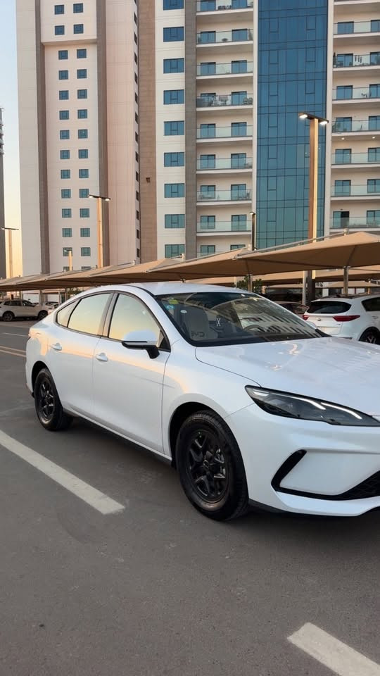 سلام عليكم
للبيع:  BYD SEAL 5
موديل: 2025 
رقم بغداد تحويل ثاني يوم
ماشية 13 الف الكلي  
بجم لد 
بكلايت لد
كامرة دوارة
شاشة
حساسات خلفية
داخل ابيض
قطعتين تبريد

كفاله من بارد وتبديل وصبغ
بيها طخه صغيره بالباب
السعر: (19200000)مليون دينار عراقي
للاستفسار: ***********
العنوان: بغداد العامريه
