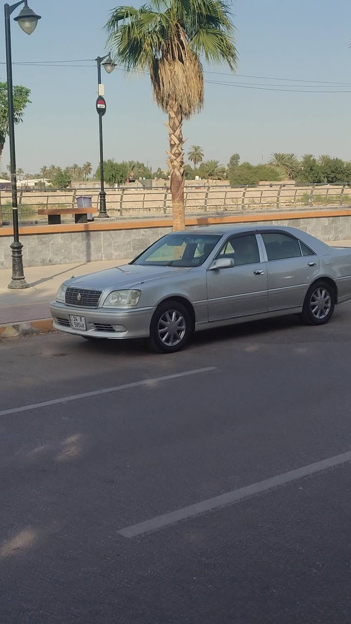 ملكه كراون كصه قماره للبيع رقم بصرة انكليزي بأسمي مداور ثاني محرك ديفور صغير الاقتصادي موديل 2002اصل كريستال سعر 110وبيها مجال بسيط للشراي رقم هاتف *********** مكان سيارة بابل
