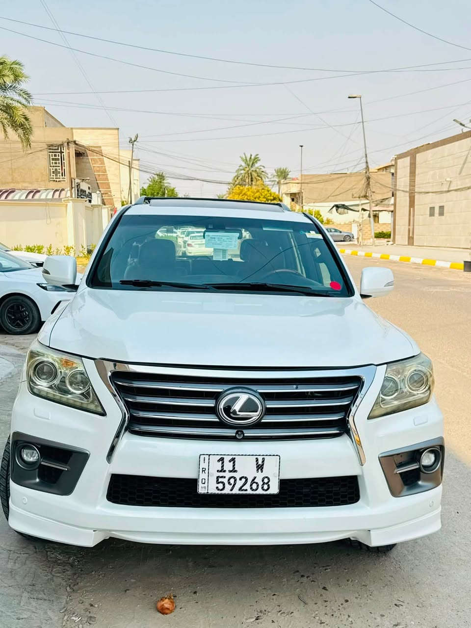 السلام عليكم للبيع لكزز  2014   بريم
رقم بغداد بسمي هزه جديده 
خليجي بريم بيها الجاملغ الخلفي صبغ الباقي كفاله عامه من كلشي سياره كلش جديده وجاهزه وكامله ربع متصرفلها 

معروضه 305 وبيها مجال 

رقم الهاتف ***********

مواصفات فول 1/1 
فتحه سقف 
شاشه جبيره + كاربلاي 
كشنات جلد + كهرباء 
جكات تصعد تنزل 
خمس بصمات 
جنطه كهربائيه 
تحكمات ستيرن 
ستيرن هيتر 
كشنات حار بارد
تشغيل عن بعد 
كامرات محيطيه 360 
رادارات جوانب 
رادار امامي 
مثبت سرعه 
تحديد مسار 
مانع تزحلق 
7 راكب 
3 قطع تبريد
