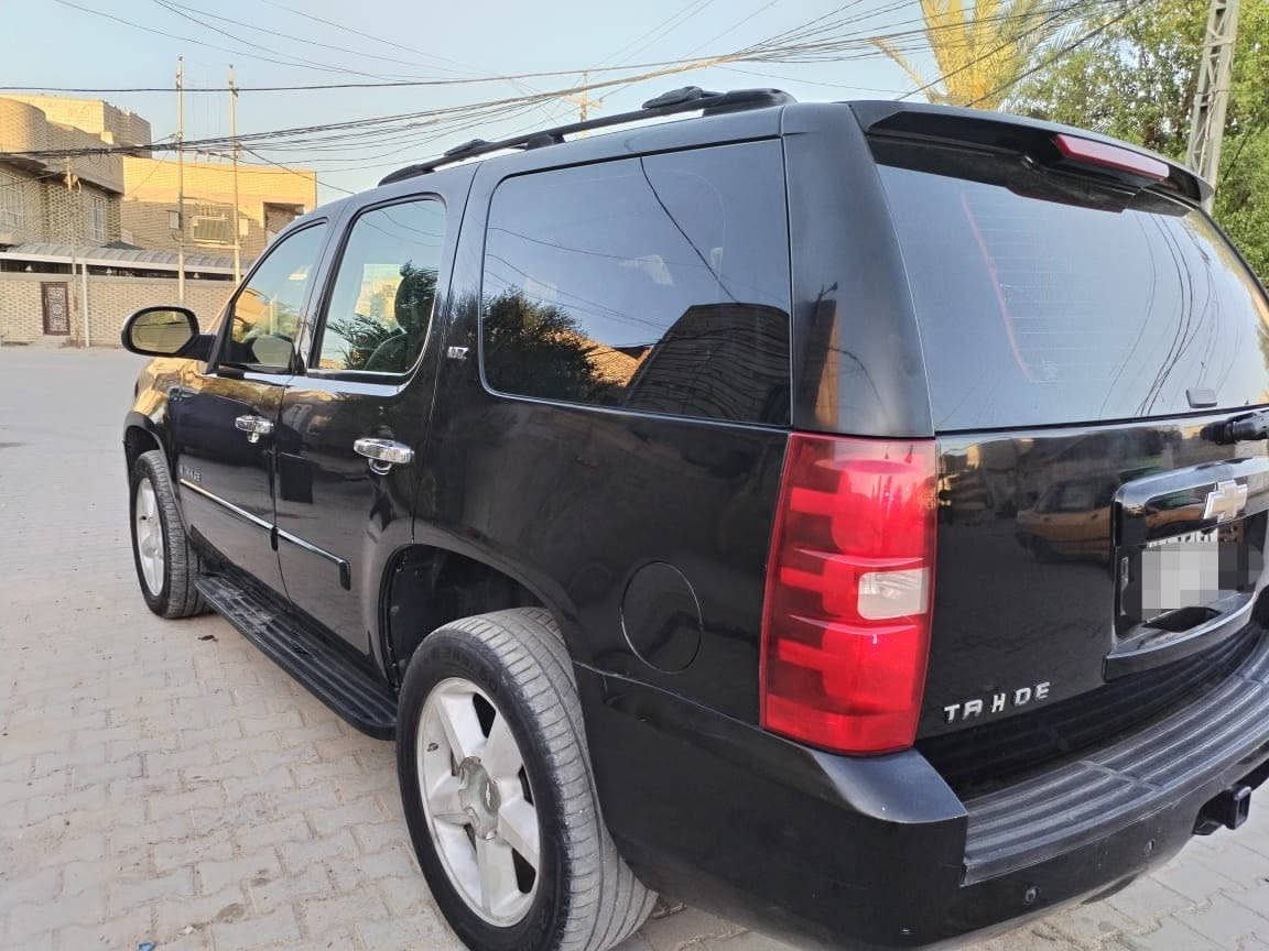 السلام عليكم
تاهو  LTZ

2010

السيارة دخول جديد 
كفاله من الكص
بدون صبغ

السيارة جاهزة من كلشي

 ما بيهة نقص برغي 

تخم تاير جديد 

حدادية 

صدر جديد 

مكينة  كير جدد 

تبريد تدفئة شغال 

السيارة فول 1/1

أمتومة طبق الاصل 

السعر 64 و بيهة مجال بسيط 

الاستفسار الاتصال: ***********
