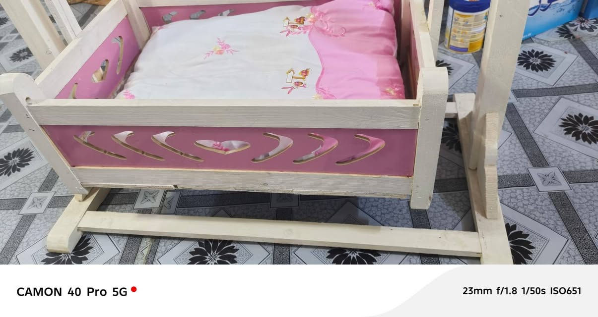 كاروك هزار اخو جديد ارضيه بلوك أسود شغل نجاره عراقيه ثقيل مع دوشك

نص مكتوب في الصور:
- CAMON 40 Pro 5G 23mm f/1.8 1/50s ISO700
- CAMON 40 Pro 5G
- 23mm f/1.8 1/50s ISO651
- CAMON 40 Pro 5G 23mm f/1.8 1/50s ISO645