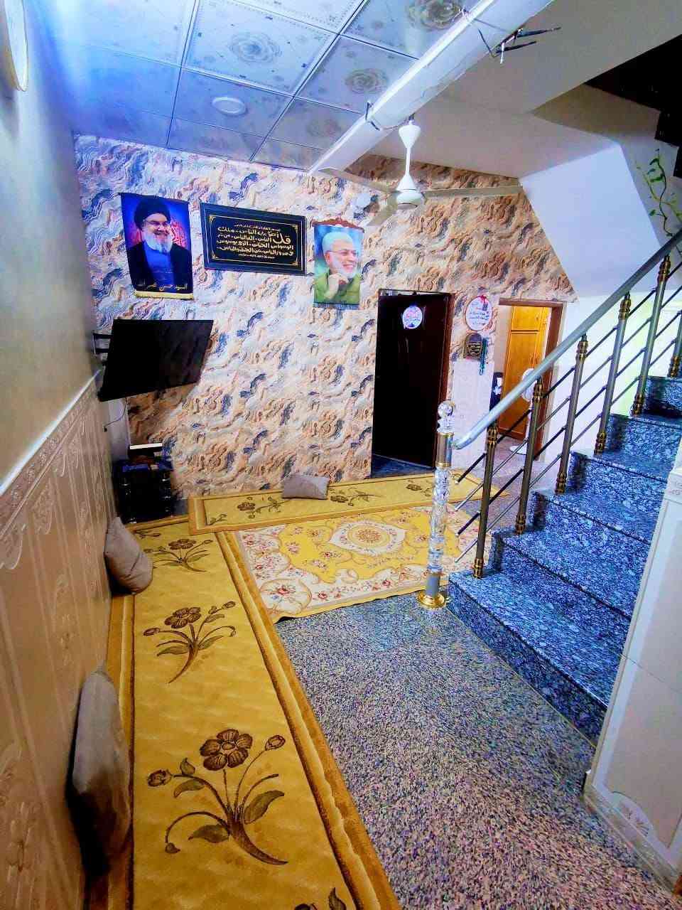 💢دار للبيع حي المعلمين #عرض_يجنن_وبلاش
💢 المساحة 150 متر🏛🌴🏛
💢طابقين🏦🖥🏦
💢بناء قديم كونكريت💥
💢ط1 غرفة واستقبال ومطبخ وصحيات وحمام🌴🍑🌴
💢ط2 ثلاث غرف وصحيات وحمام🏦🖥🏦
💢الواجهة 7ونص💥🌴💥
💢نزال 20🌲
💢حي المعلمين
💢خلف مدرسة البصرة🌳🌲🌳

💢السعر 210 وبيه مجال للشراي......🌳🌲🌳
ــــــــــــــــــــــــــــــــــــــــــــــــــــــــــــــــــــ
 ‏#للاستفار....... او لعرض عقارك......      🏛🖥🏛
‏
‏***********☎️***********☎️
‏
‏💢لمتابعةاحدث  العروض وافضلها انظم لقناتنا على الواتساب بالضغط على الرابط ادناه 👇 https://chat.whatsapp.com/JA9f5bBFuLKFBj2zfh4xL0?s=sh&p=a&ilr=0&amv=0
‏
