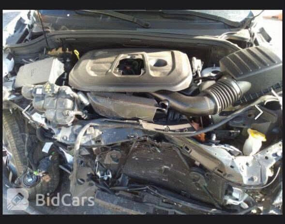 تفاصيل على هذه الرقم ***********

نص مكتوب في الصور:
- BidCars