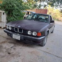 للبيع بي ام سعرها بلاش (٢٤) وبي مجال قليل شرط التحويل رقم انبار راعيها...