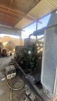 موقع للبيع يحتوي على مكاين عدد2 فالفو D16 والثانية اشتاير  الموقع يحتو...