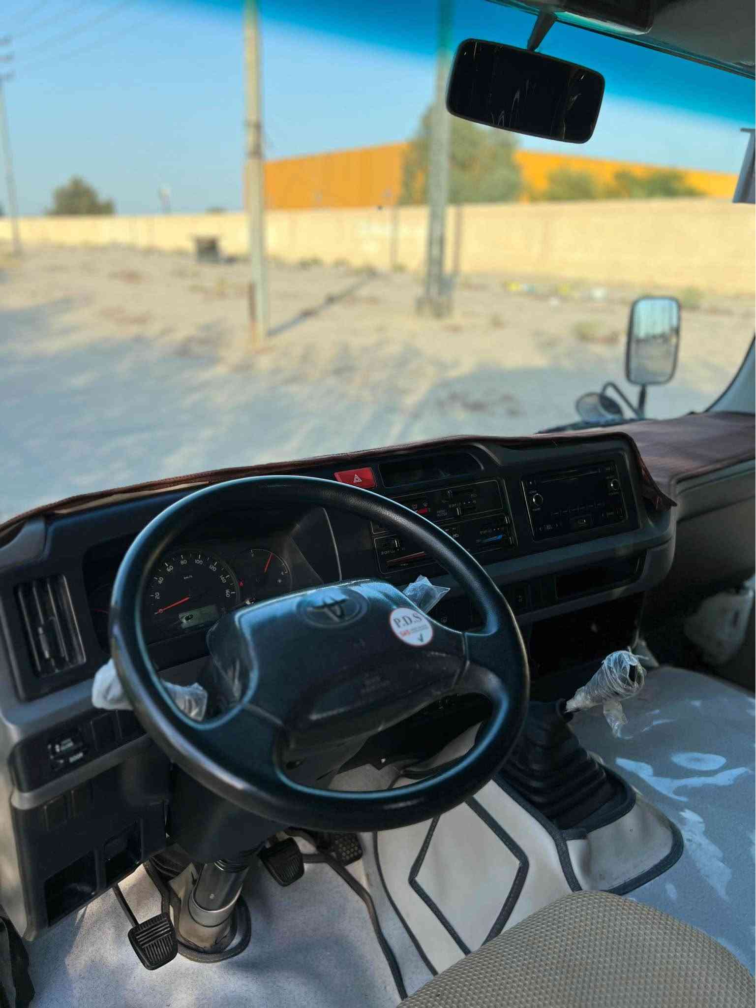 السلام عليكم 
كوستر 2021 دخول جديد كلابي ستاركس عليها دوشمه كامله سياره جديده حيل مامشتغل هواي بدون خط كفاله عامه ماعده صبغ بلصفحه الطويله شي قليل صبغ الكويت مو هنا بلعراق السعر 525 وبيها مجال للشراي للاستفسار اتصل وبخدمتك *********** الزبير, البصرة
