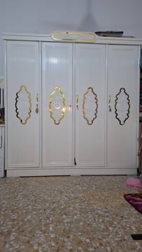 البيع غرفة مع ميز البيع كفاات العبيدي رقمي 07716478793