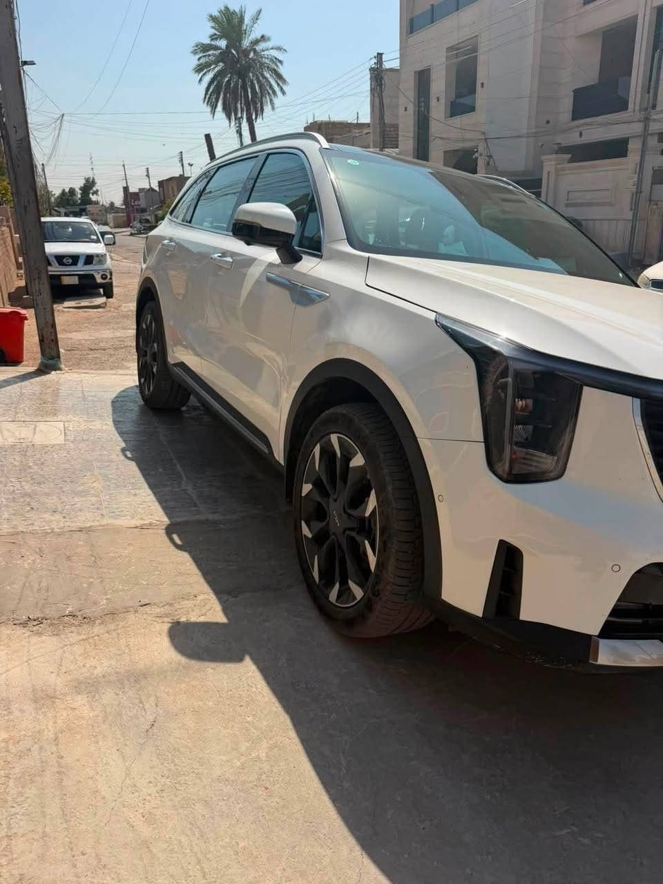 سلام عليكم
سورنتو موديل 2025  4Xفول موصفات 
4كامرات 
كشنات حار بارد جلد 
السياره كفاله عامه عده رصعه بل بنيد امبينه بل تصوير وبارد بل صندوك قليل فقط 
السياره جديده معنى الكلام 
العنوان بغداد البنوك 
*********** 
السعر 320ورقه وبيها مجال حك الجيه
