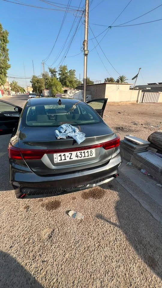 السلام عليكم فورتي مديل 2023 وارد امريكي
حادثها بامريكا كسر الدعامية الخلفية فقط
وصار بيها حادث بلعراق موضح بلصور 
محرك وكير وشواصي لغود تبريد كفالة
مواصفات نص امريكي 👍🏻
السعر 140 وبيها مجال قليل 
للأستفسار ***********
