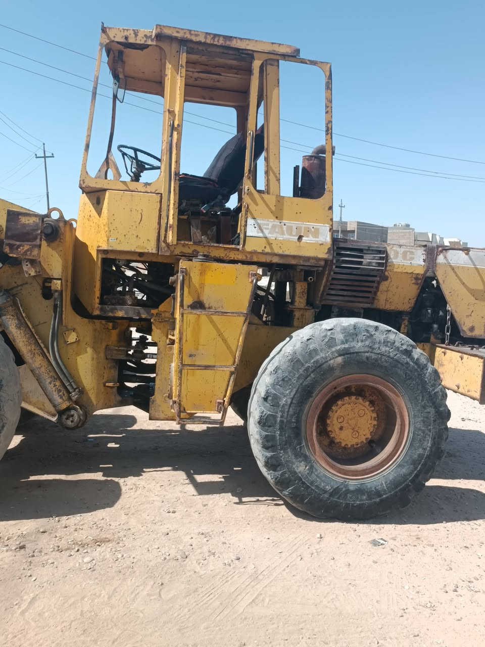 شفل للبيع
فاون فريش حجم 1400
مكينة فولفو 
گير ومكينة خير من الله
جاهز للعمل 
السعر 90 ورقة وبي مجال للطيبين
المكان سامراء 
الخاص مغلق
***********
