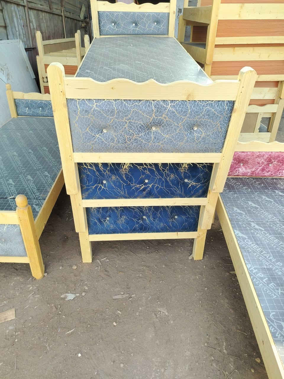 انواع لأسرة جملة مفرد الموقع بعقوبة بهرز موجاور مركز شرطه بهرز للإستفسار ***********
