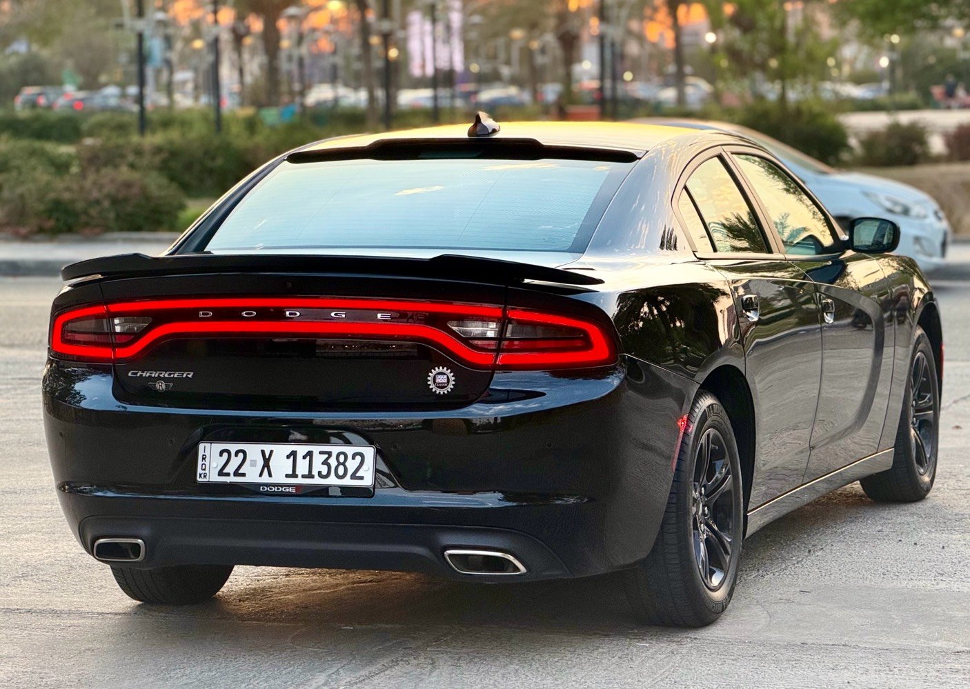 السلام عليكم 
للبيع فقط جارجر 2023 SXT تو ويل اخر اصدار

بجم كبس بدون ايرباك بابين تبديل بلادي نفس اللون جهه السايق فقط ربع الجاملغ الخلفي صبغ صور الضرر مرفقه
ماشيه 27 مايل جاهزه بدون اي نواقص شرط الفحص
رقم اربيل الجديد ب اسمي تحويل ثاني يوم 

مكاني بغداد الكرخ 
***********