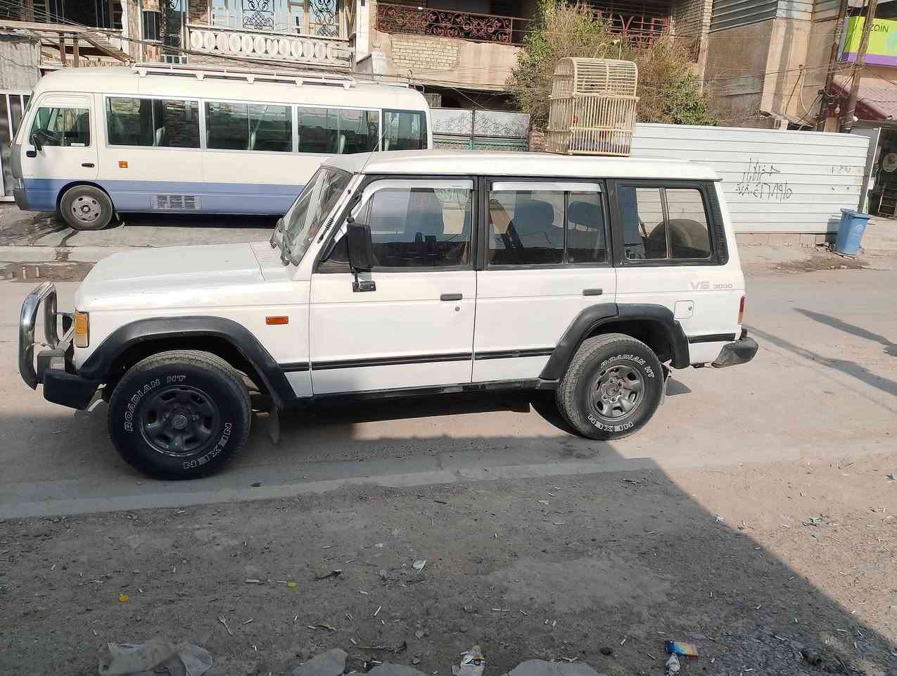 للبيع سليمانية السياره جاهزة 
بغداد ابو دشير السعر ٣٥
راعيها كردي باي وقت يحول أصولية مو كلك 
موديل ٨٩
***********
