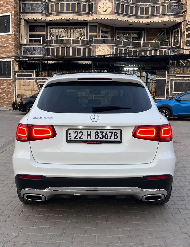 GLC 300 • ماشي ٣٠ الف • قطعتين صبغ