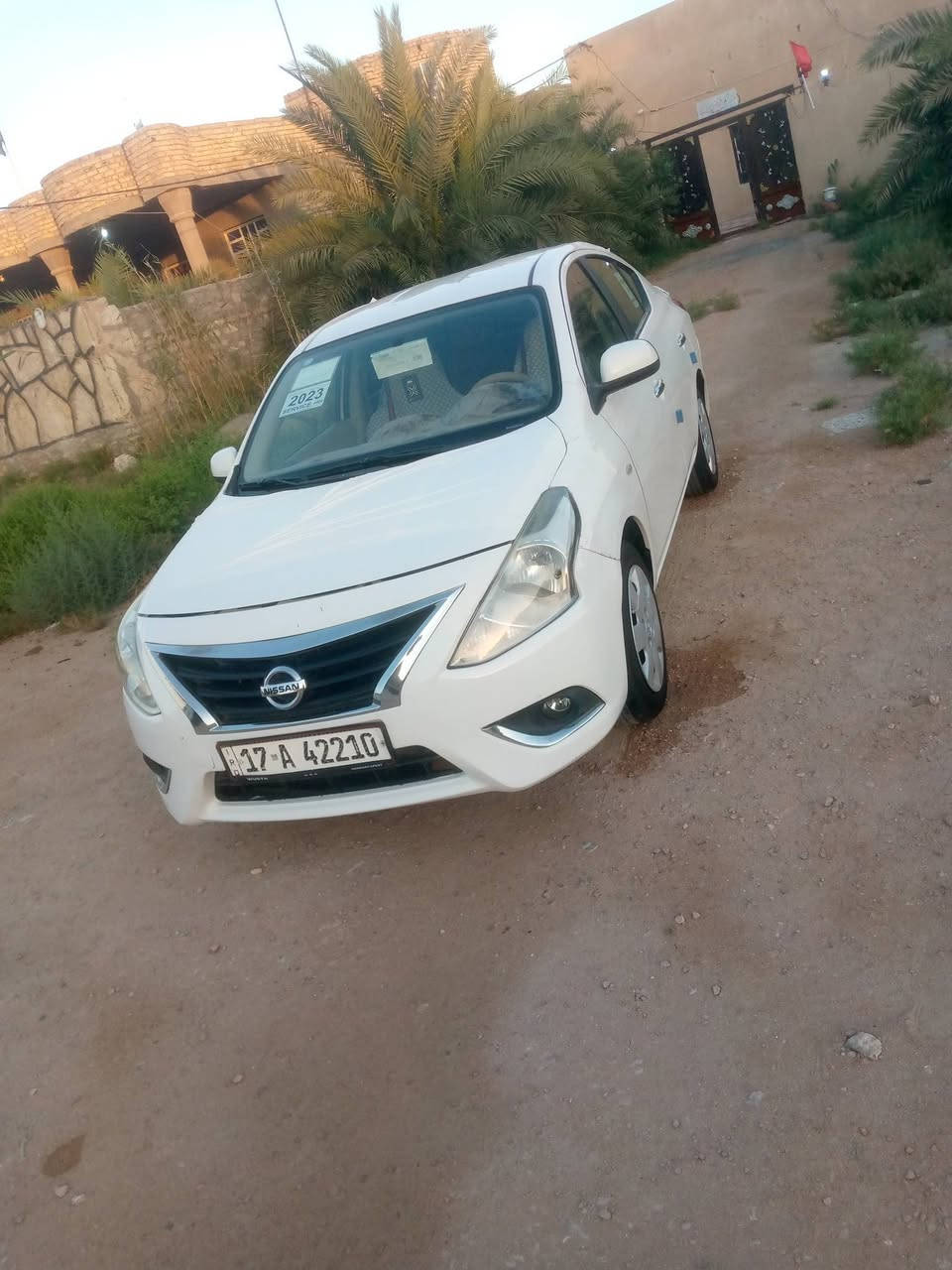 سلام عليكم نيسان صني للبيع موديل 23 به بس بنيد موشود السونار للاستفسار الرقم ***********
