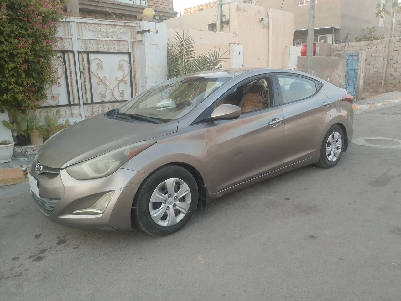 اللنترا مودي ٢٠١٦وارد امريكي
سيارة جديدة  
محرك١٨٠٠
سيارة كلش جديدة وجاهزة تريد تحويل تريد وكالة 
المكان واسط قضاء الحي
الاستفسار 
***********
