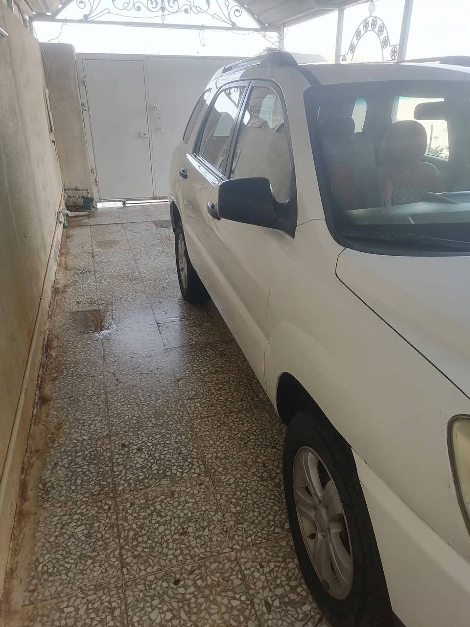 سبورتج ٢٠٠٩ خليجي
محرك ٢٠٠٠ دوش
رقم صلاح الدين مميز ٣ ارقام
بأسمى وتحويل ثاني يوم
سنويتها تنتهي ٣٤
گير ومحرك بلادي
غرفتها نظيفة
تبديل دعامية وبنيد وجاملغ بسبب حادث
تدفئة تبريد + كلشي بيها شغال
السعر ٩٠ ورقة وبيها مجال
هاتف : ***********
