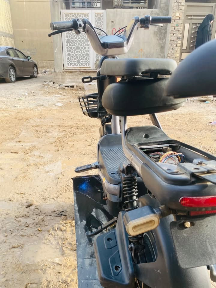 دراجة AT • سرعة ٤٠ • تايرين جدد