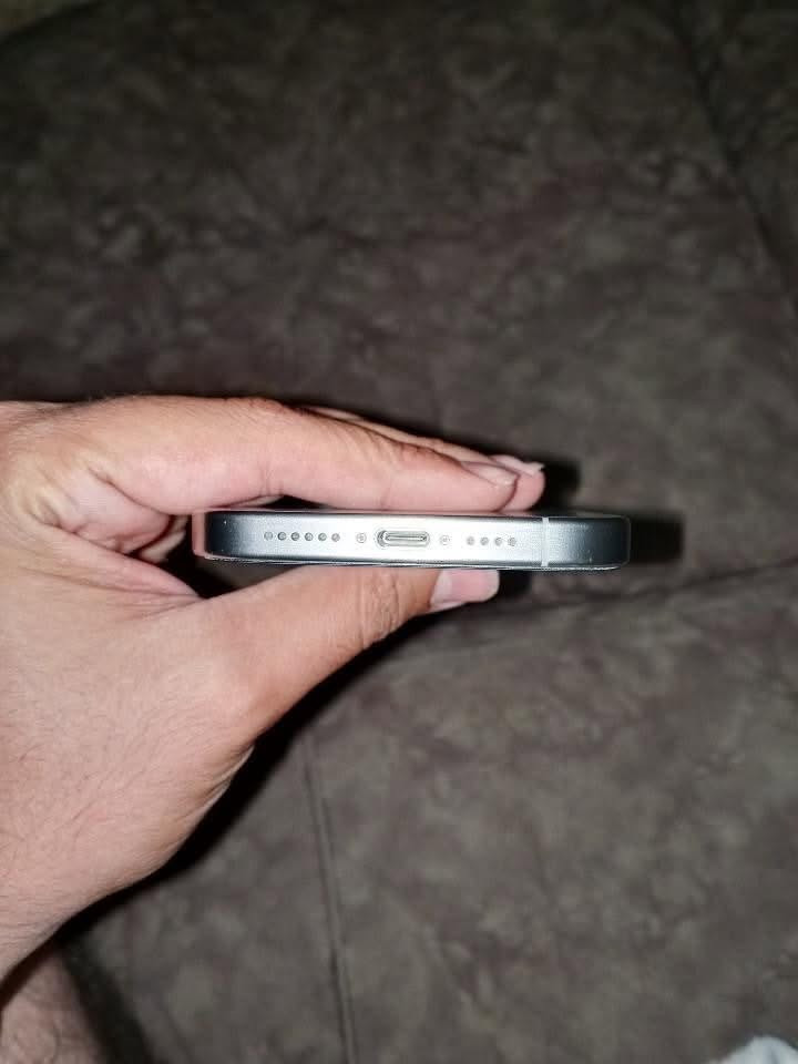 iPhone 15 pro max
جهاز نضيف وكاله بدون اي عيب ذاكره 256
بطاريه 86 كامل ملحقات
سعر مليون و50 دينار 
مكان بغداد الدوره 
واتساب***********
اتصال ***********
