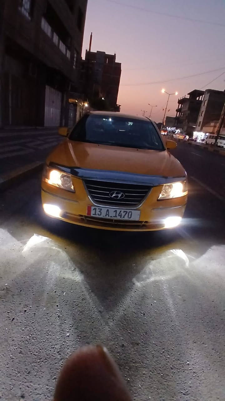 سوناتا موديل 2010للبيع السياره جاهزه مجهزه مكينه 4سلندر كير ومكينه وصدر تخم تاير مكفول السياره  مكفوله من الكص فقط يرادلهة صبغه جديده مكانهة بغداد السعر 72وبيه مجال للشراي هيئه مصفره وغرامات مصفره ***********
