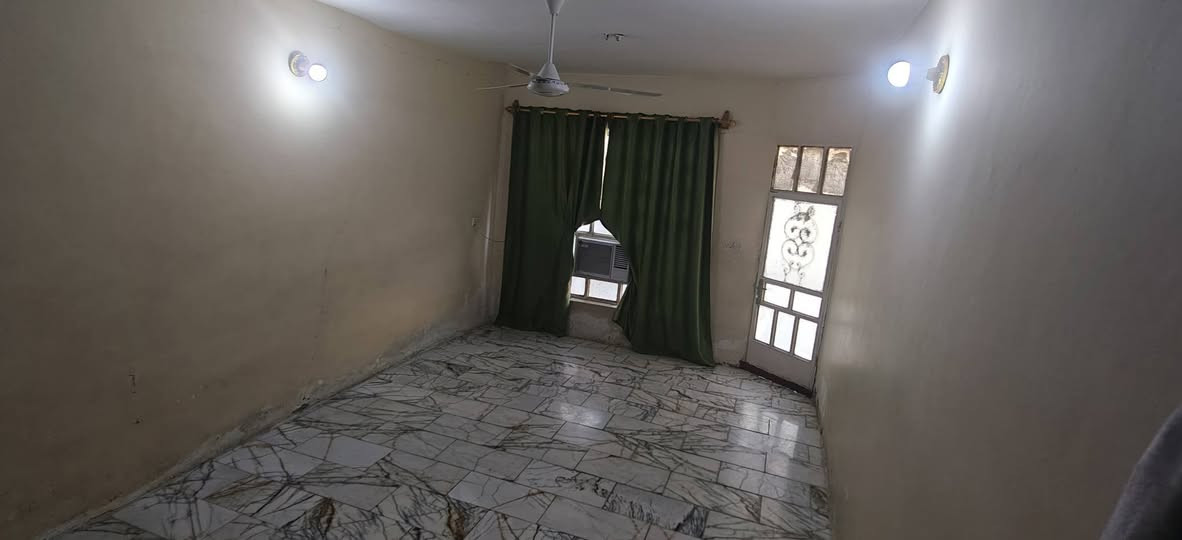 دار سكني طابو صرف للبيع في منطقة جسر ديالى / حي الحكيم / قرب جامع موسى الكاظم (ع) المساحة 150م
دار سكني طابو صرف للبيع في منطقة جسر ديالى / حي الحكيم / قرب جامع موسى الكاظم (ع) المساحة 150 م يحتوي على استقبال / مطبخ / صالة / غرفتين نوم 2 / صحيات داخلية وخارجية للاستفسار الاتصال على الرقم 
***********
