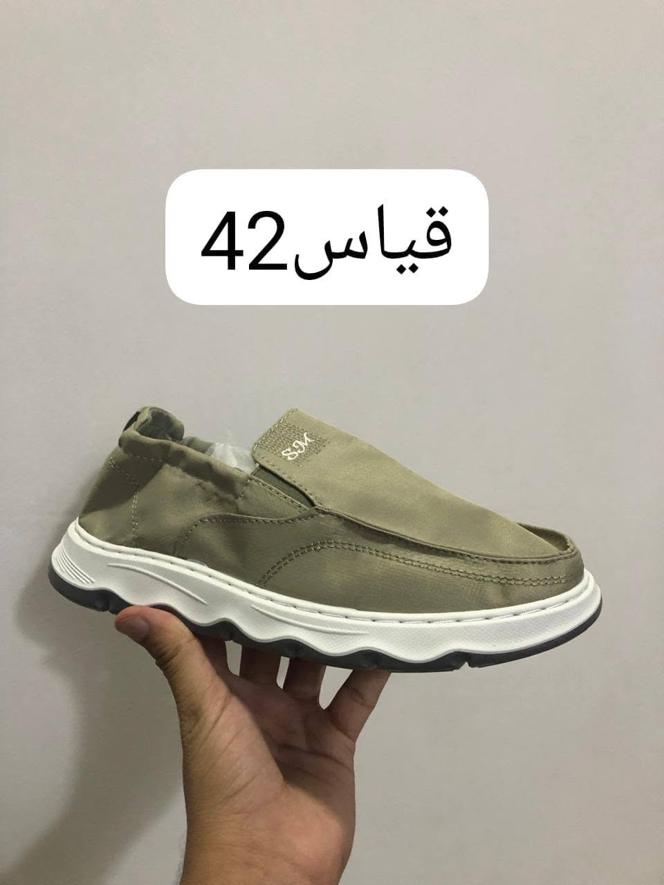 سلام عليكم  اي قطعه 8ثنين ب 15
يتوفر توصيل داخل لمحافضه توصيل 2الفين رقمي للتواصل *********** وتساب  ملاحضه لقطع كله جديد

نص مكتوب في الصور:
- قياس 44
- قياس 42
- قياس 41
