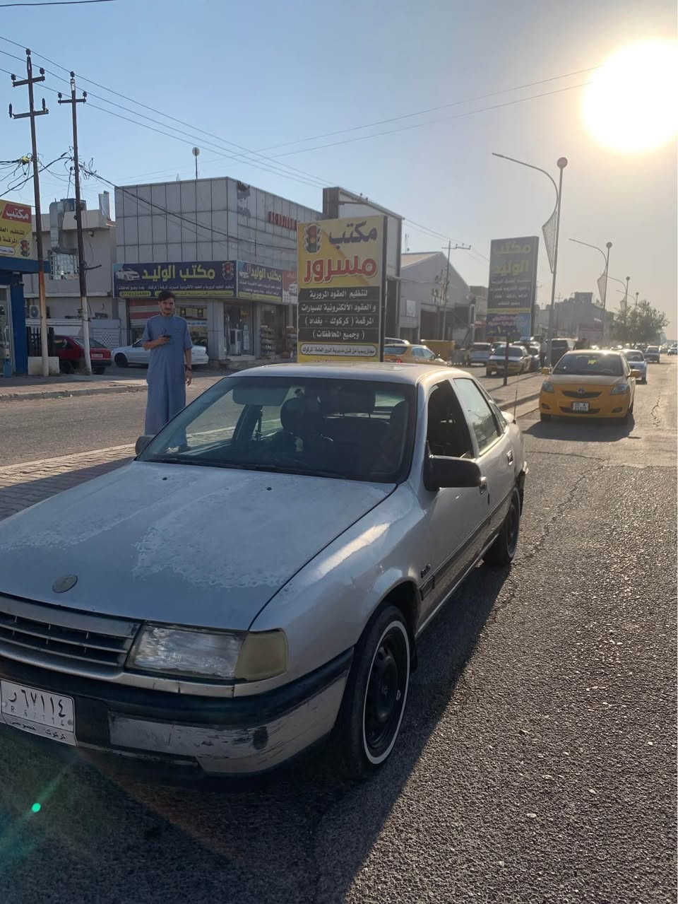 اوبل فكترا للبيع السيارة خير من الله 
سياره بلاديه فقط الباب خلف السائق مبدل بلادي 
كير محرك حجم 16 وكله شرط 
السياره رقم كركوك الماني مشروع وطني 
سنويه عضم عاج لحد 2028 وبيها بطاقه بانزين. 
السياره مال بيت مابيها مصرف 
السعر المطلوب 38$وبيها مجال بسيط 
للتواصل ***********
والشراي يتصل لمعرفه باقي التفاصيل 
بدون مراسله خاص كركوك, العراق
